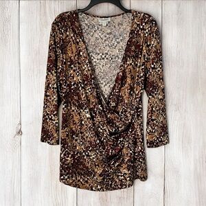 Brown Tan Wrap Top Size XL Abstract Artsy 3/4 Sleeve Dressbarn Blouse V-Neck LNC